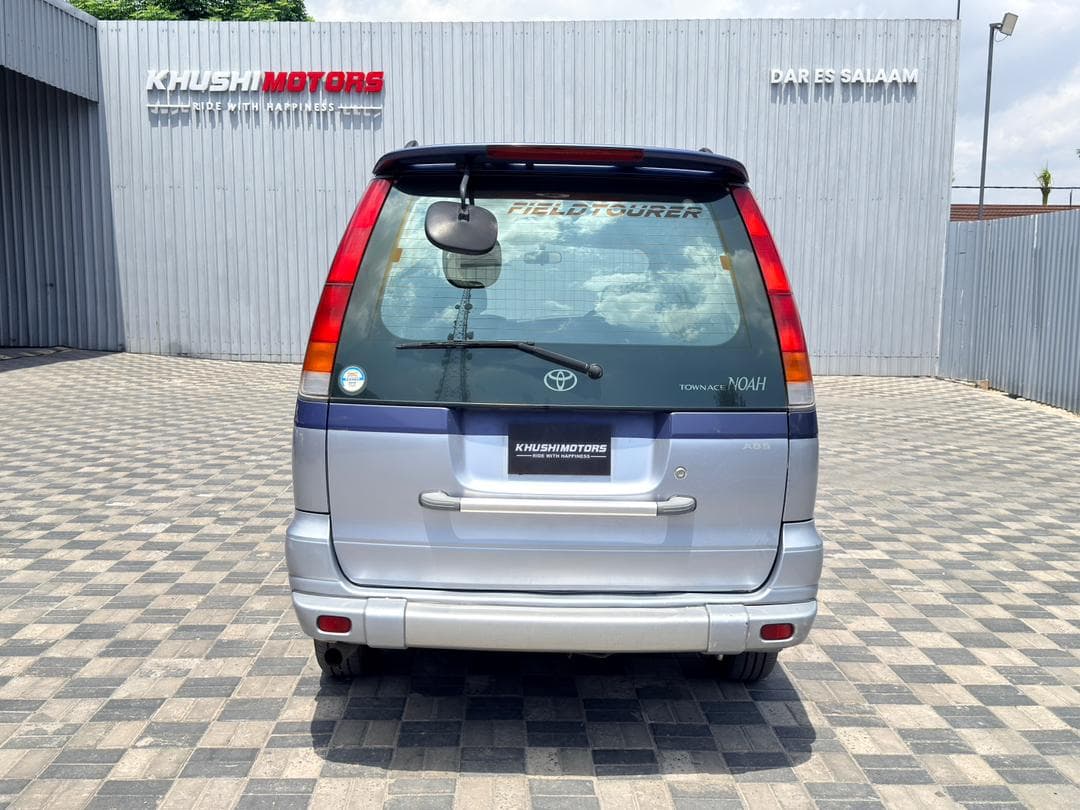 1998 Toyota Townace Noah image-10