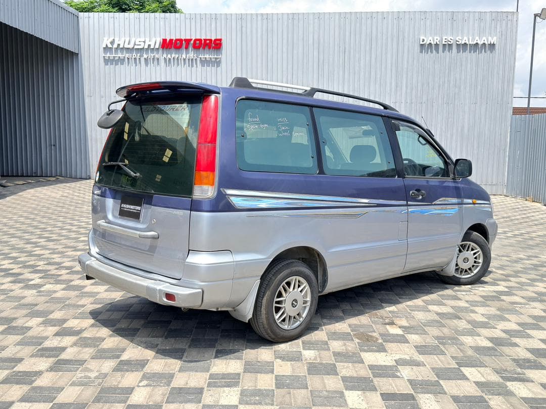 1998 Toyota Townace Noah image-11
