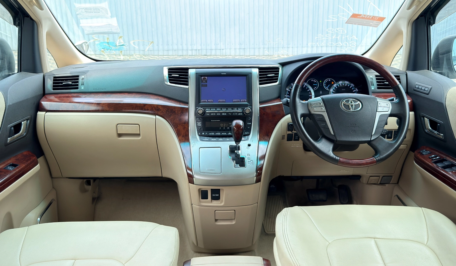 2008 Toyota Alphard image-14