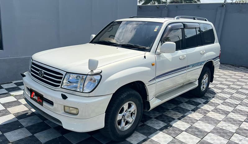 2002 Toyota Land Cruiser VX Limited image-2