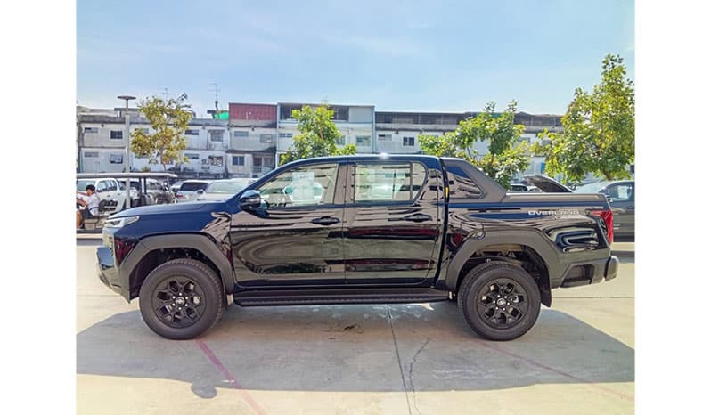 2025 Toyota Hilux Travo Overland Plus image-11