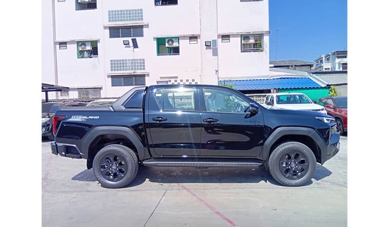 2025 Toyota Hilux Travo Overland Plus image-12