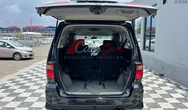 2004 Toyota Alphard image-6