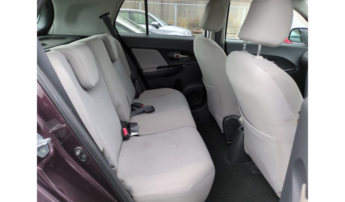 2007 Toyota IST G image-7