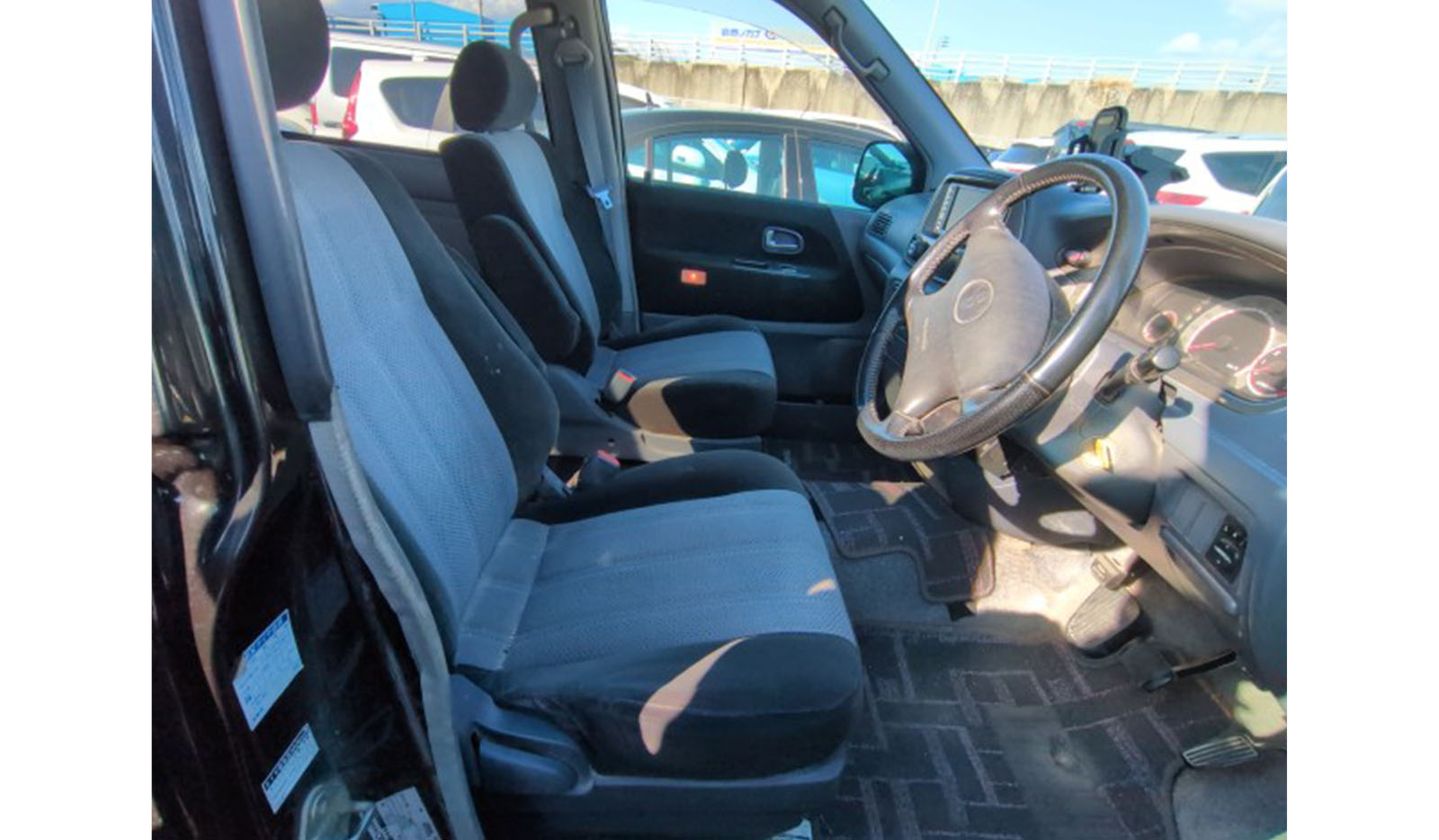 2001 Toyota Liteace Noah Road Tourer image-4