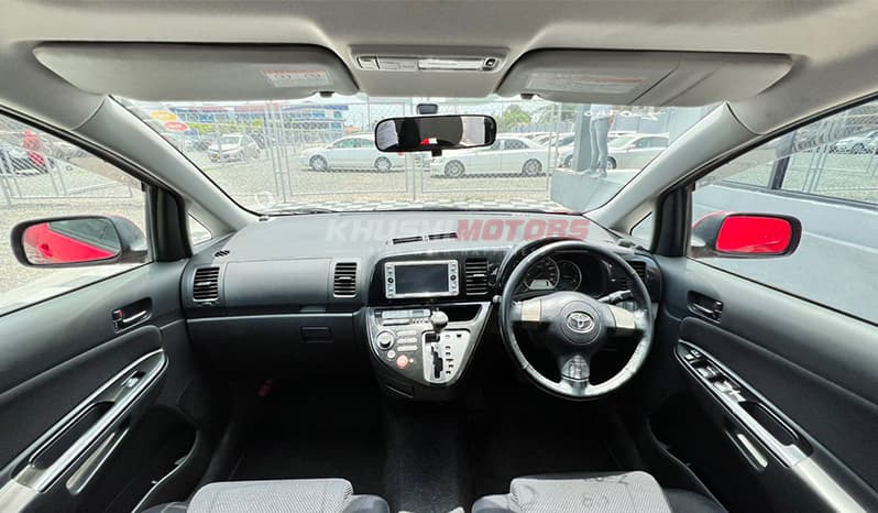 2003 Toyota Wish image-15
