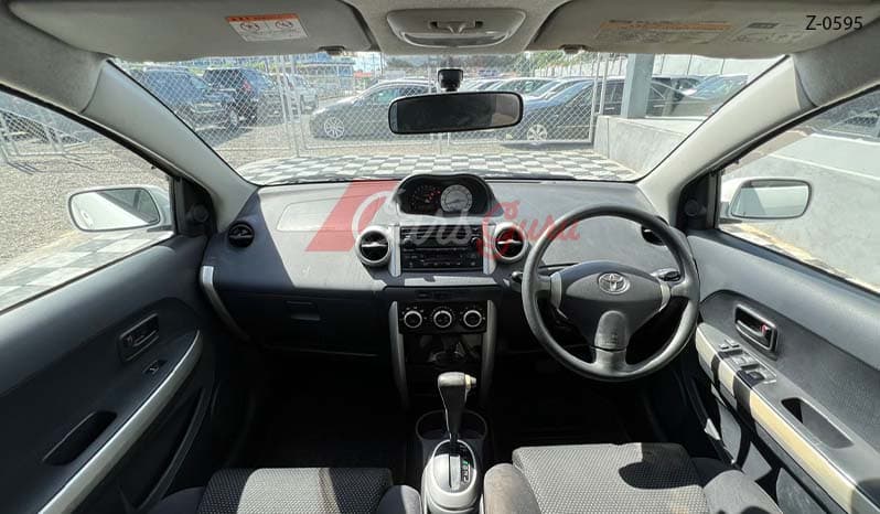 2003 Toyota IST 1300cc image-6