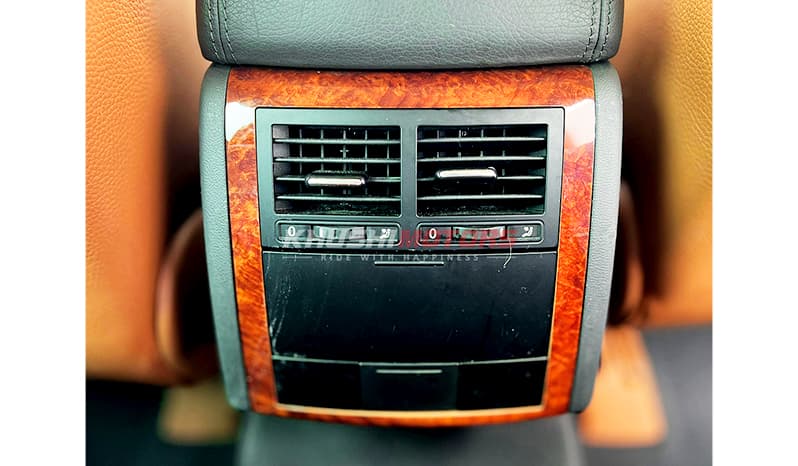 2006 Volkswagen Touareg V6 image-10