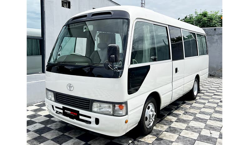 1999 Toyota Coaster Camping image-3