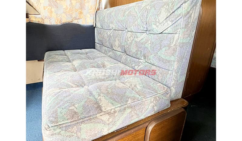 1999 Toyota Coaster Camping image-9
