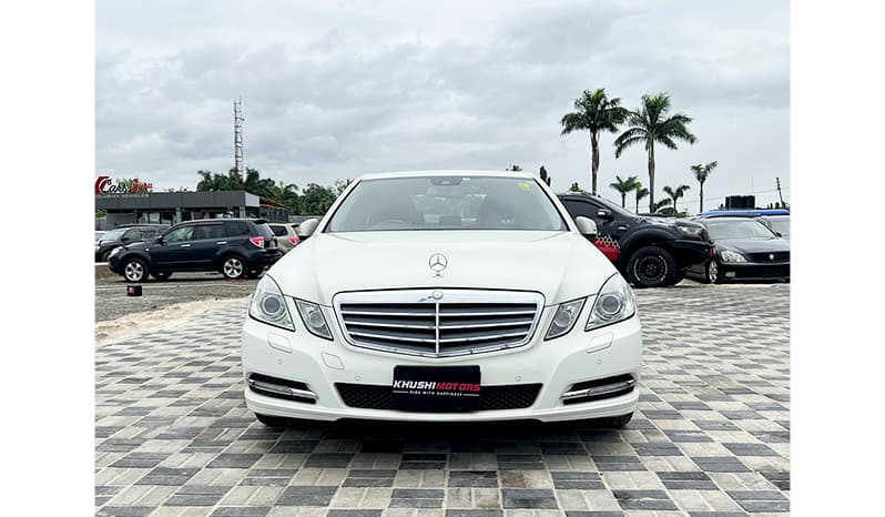 2011 Mercedes-Benz E-Class CGI 125 Edition E250 image-2