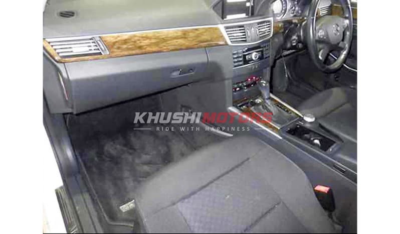 2011 Mercedes-Benz E-Class CGI 125 Edition E250 image-8