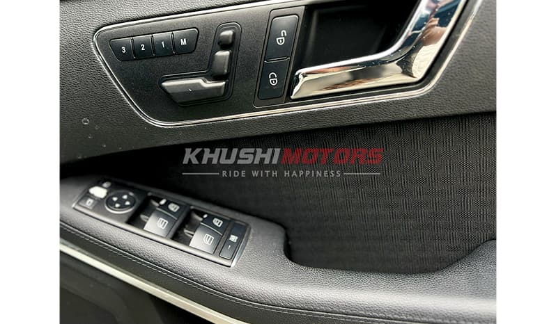 2011 Mercedes-Benz E-Class CGI 125 Edition E250 image-9