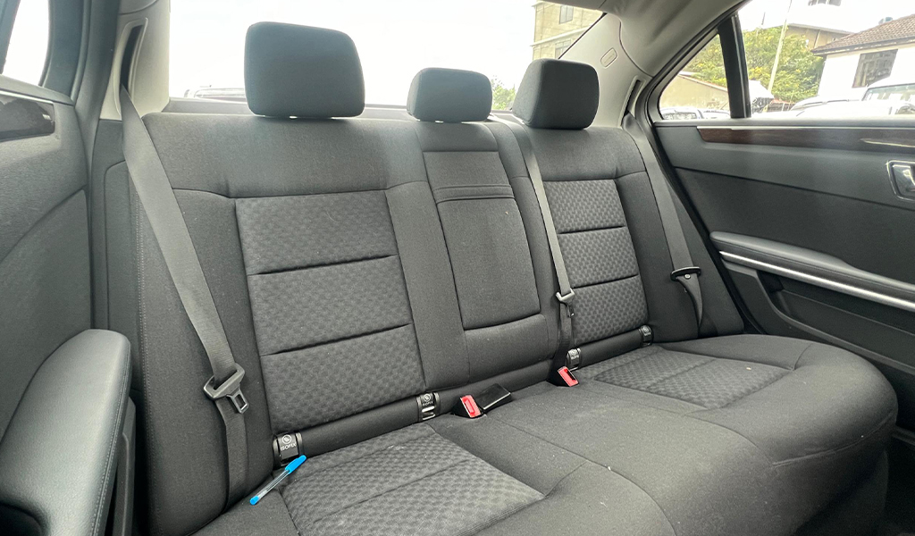 2011 Mercedes-Benz E-Class CGI Blue Efficiency E250 image-11