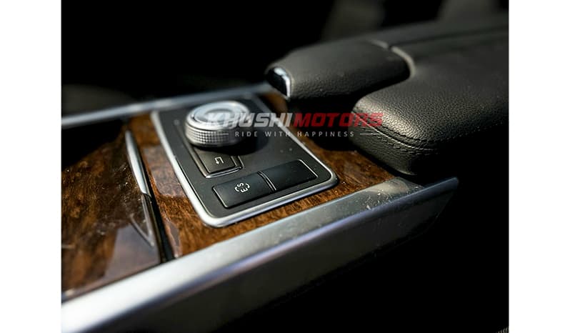 2009 Mercedes-Benz E-Class CGI Blue Efficiency E250 image-9