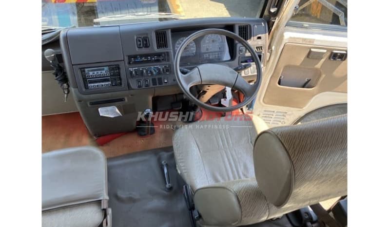 1994 Nissan Civilian DX image-8