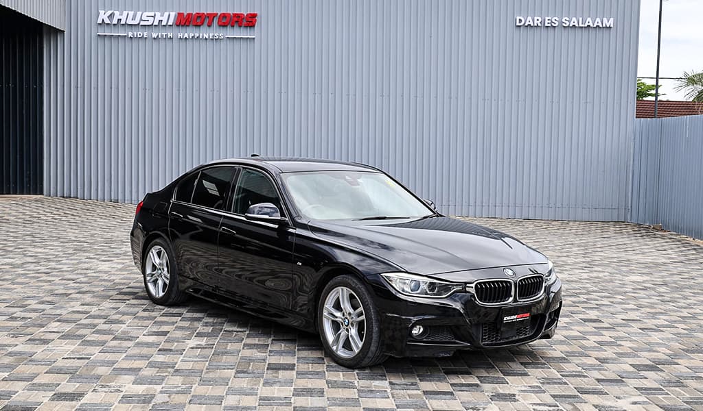 2015 Bmw 3 Series 320i image-1