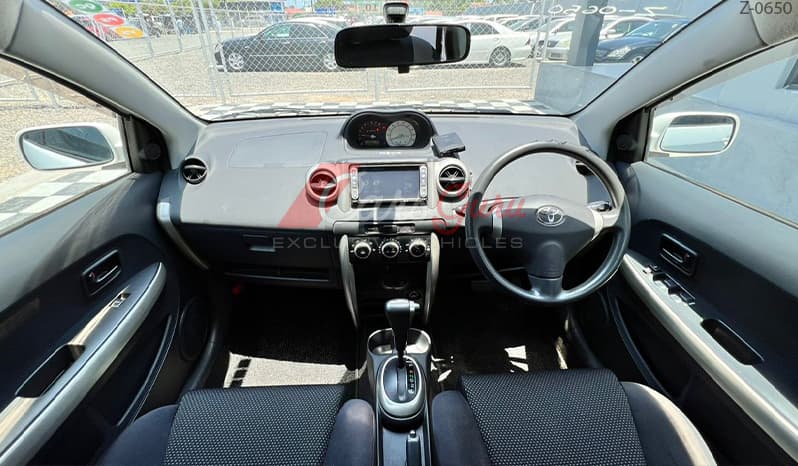 2004 Toyota IST image-2