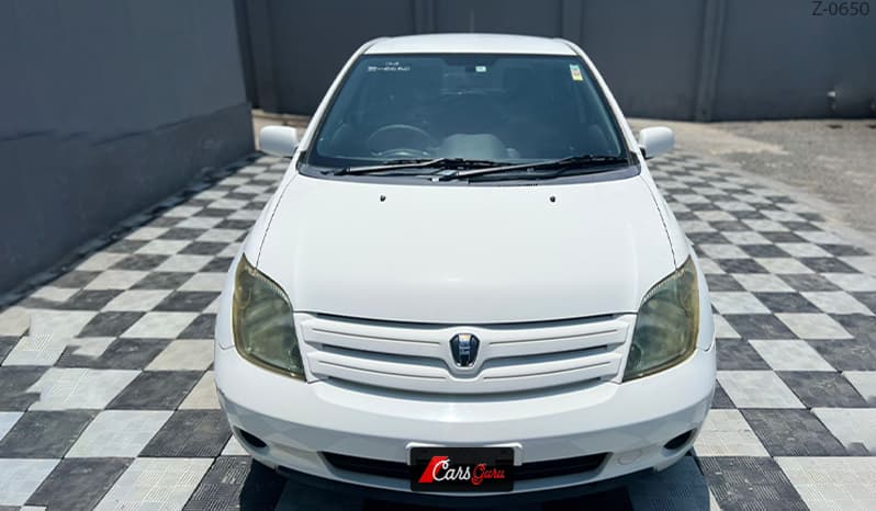 2004 Toyota IST image-5