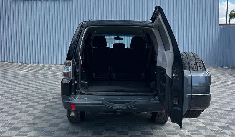 2008 Mitsubishi Pajero ZR image-6
