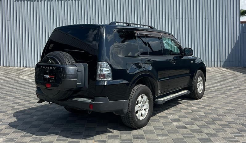 2008 Mitsubishi Pajero ZR image-4