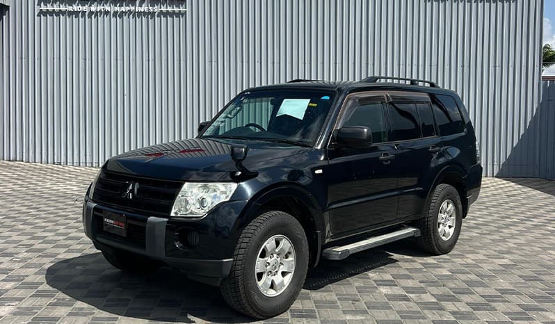 2008 Mitsubishi Pajero ZR image-3