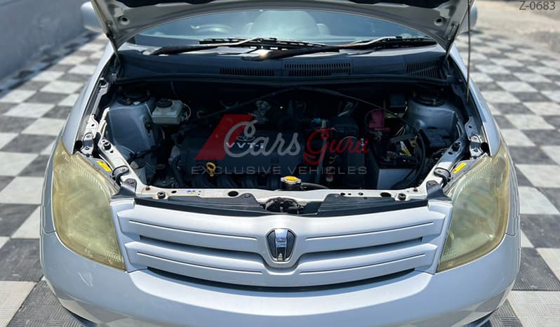 2003 Toyota IST image-6