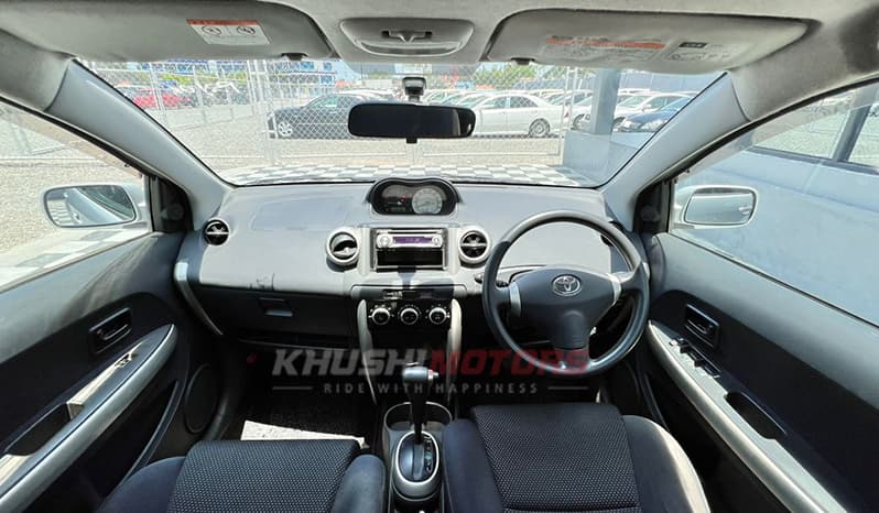 2003 Toyota IST image-17