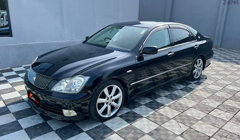 2003 Toyota Crown Athlete image-3