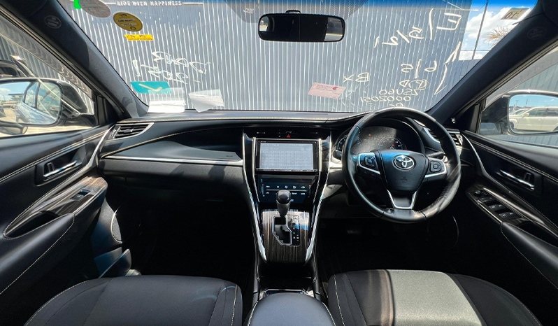 2014 Toyota Harrier image-8