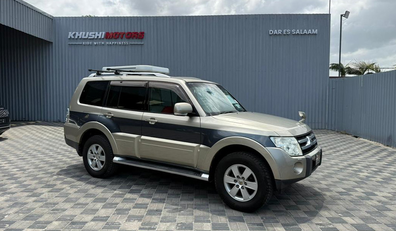 2007 Mitsubishi Pajero Long Exceed image-1