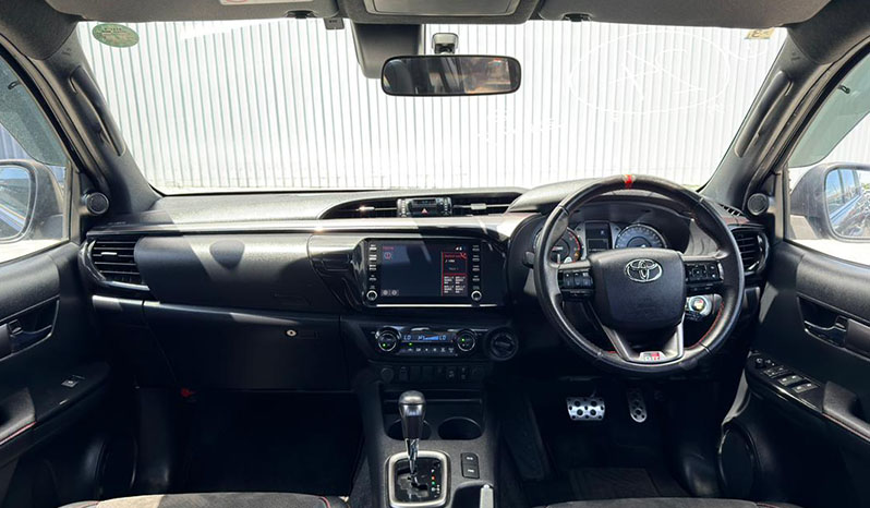2022 Toyota Hilux Z GR Sports image-8