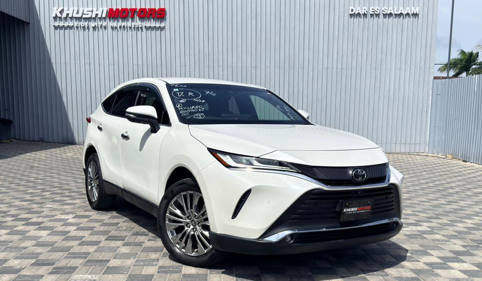 2020 Toyota Harrier Z image-1