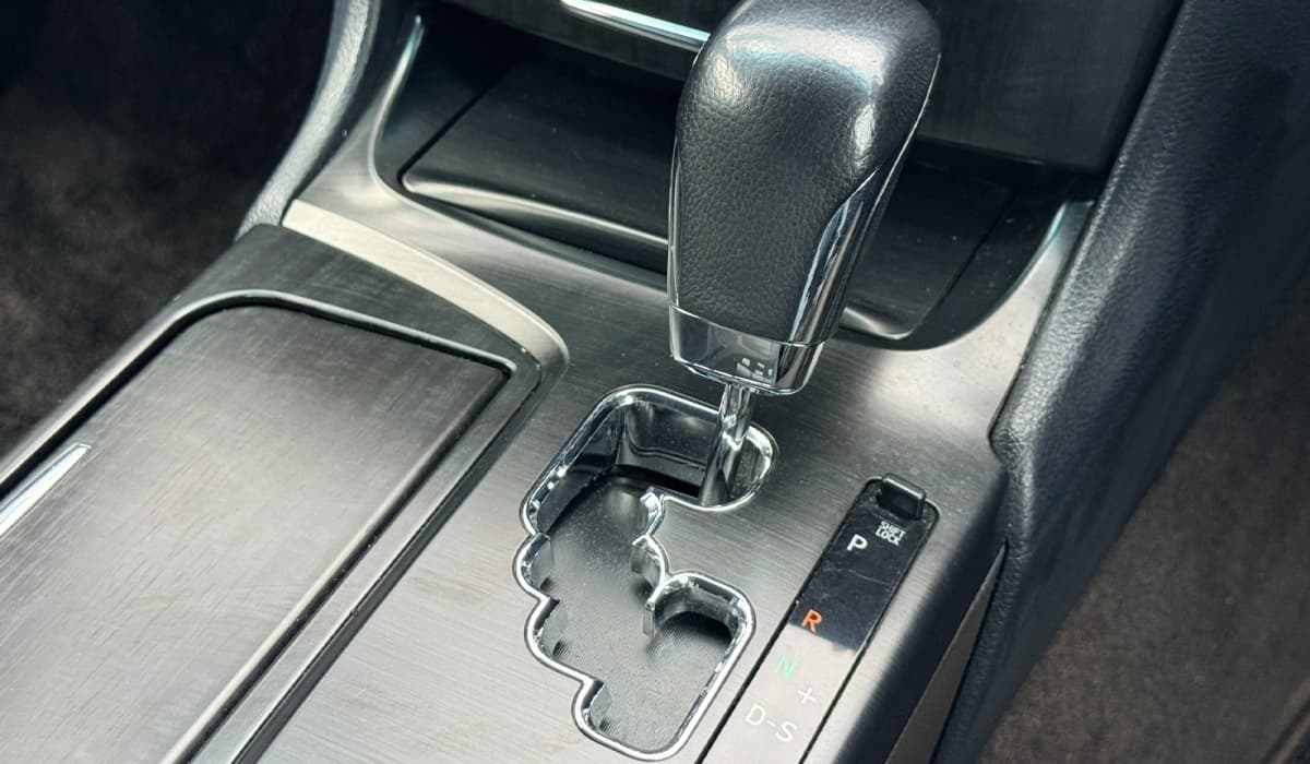 2008 Toyota Crown Athlete image-10