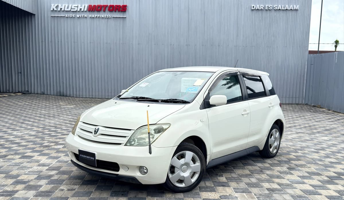 2003 Toyota IST S L Edition image-3