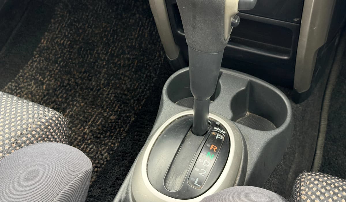 2003 Toyota IST S L Edition image-10