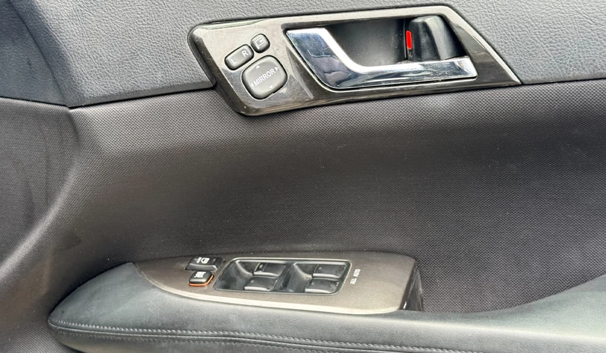 2008 Toyota Mark X GS Package image-12