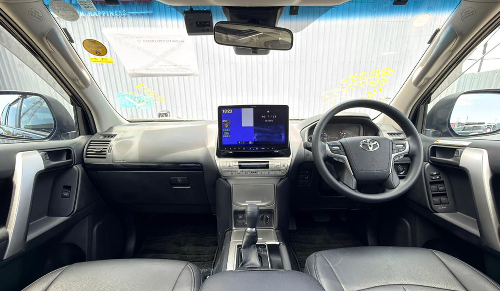 2022 Toyota Land Cruiser Prado TX image-7