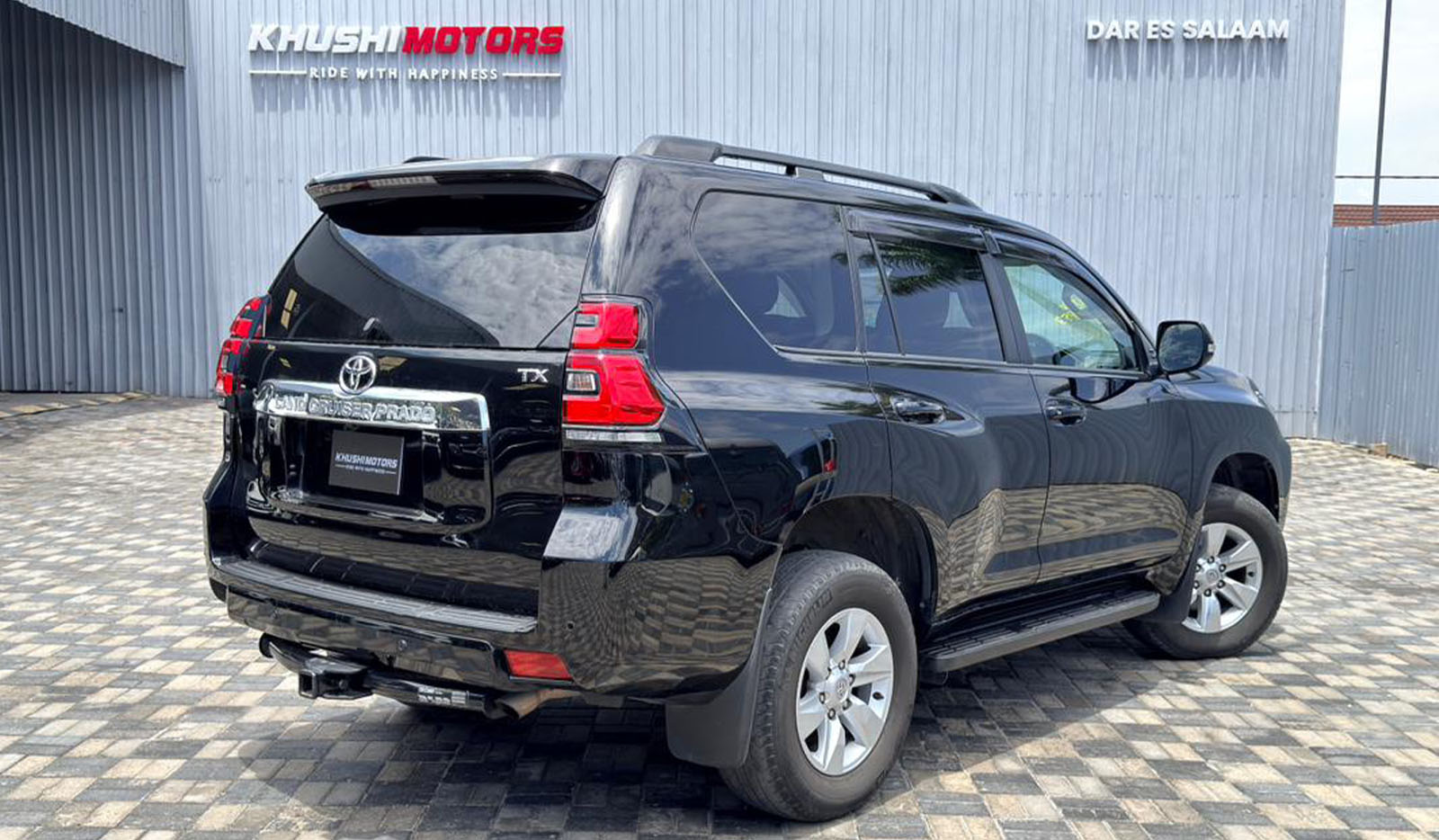 2022 Toyota Land Cruiser Prado TX image-4