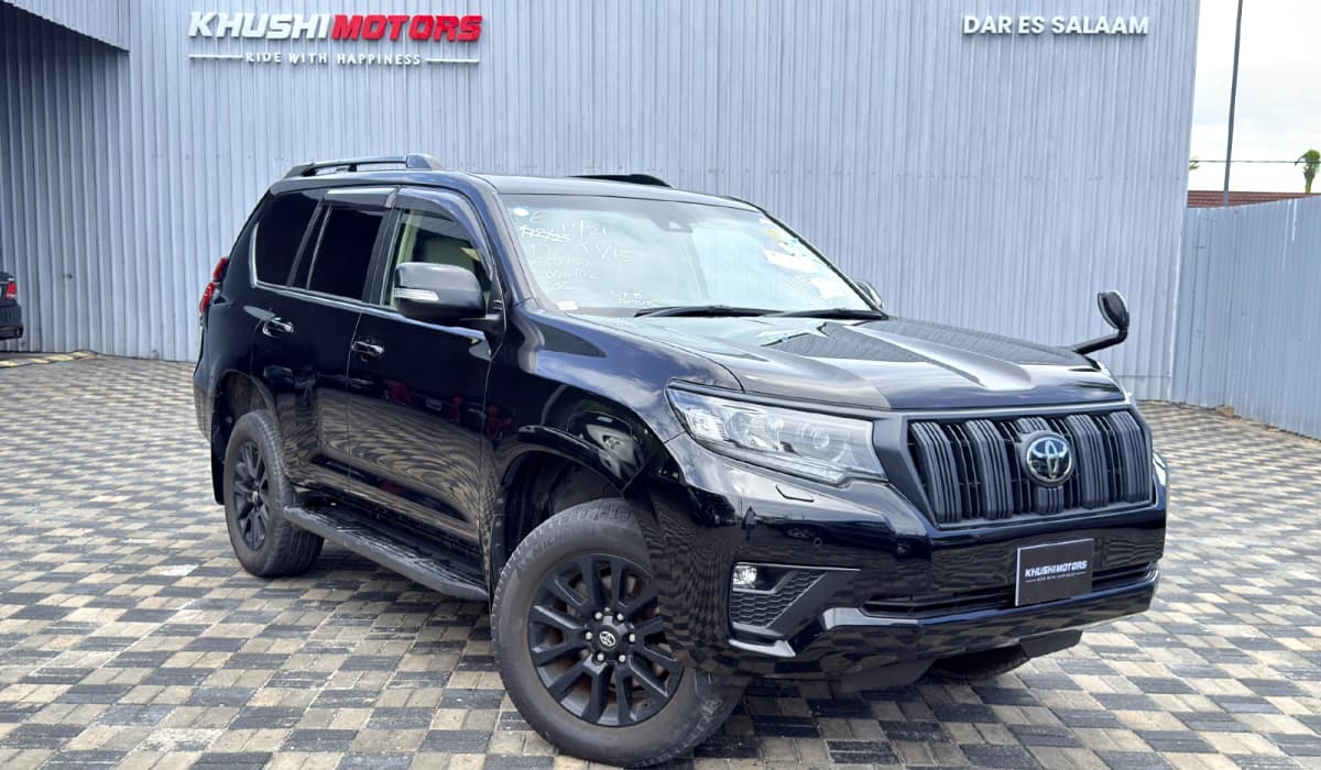 2022 Toyota Land Cruiser Prado TX image-1