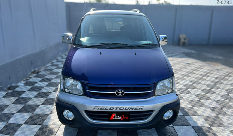 1999 Toyota Noah image-1