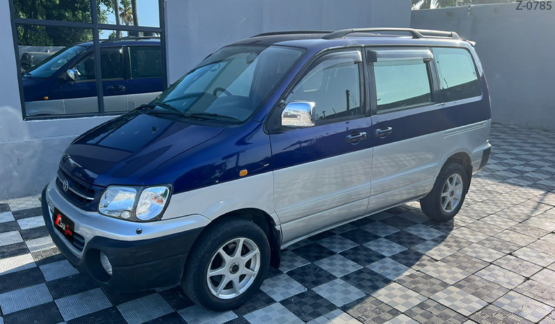 1999 Toyota Noah image-2