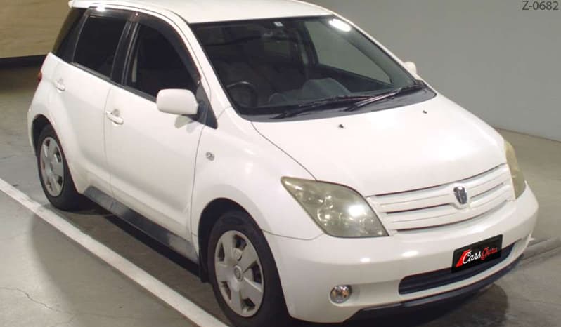 2003 Toyota IST image-2