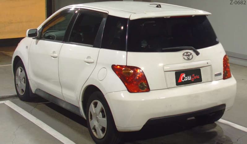 2003 Toyota IST image-3