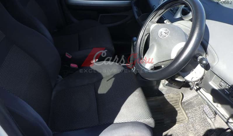 2003 Toyota IST image-4