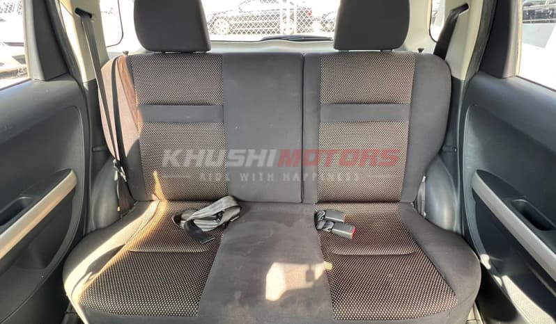 2003 Toyota IST image-21