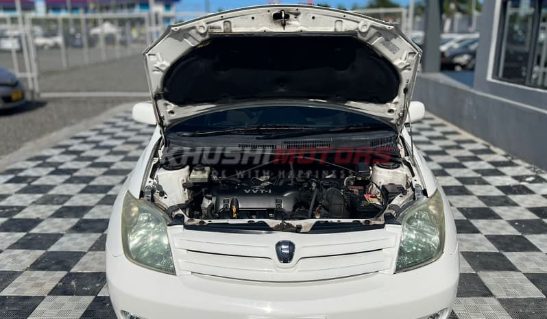 2003 Toyota IST image-22