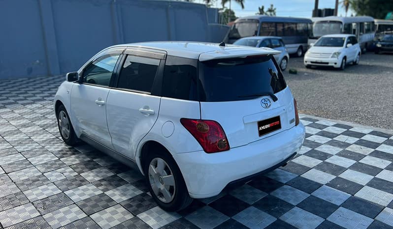 2003 Toyota IST image-23