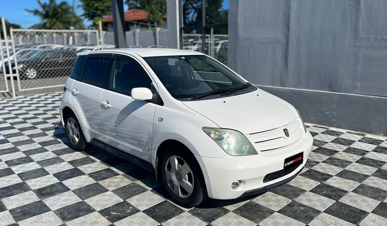 2003 Toyota IST image-24
