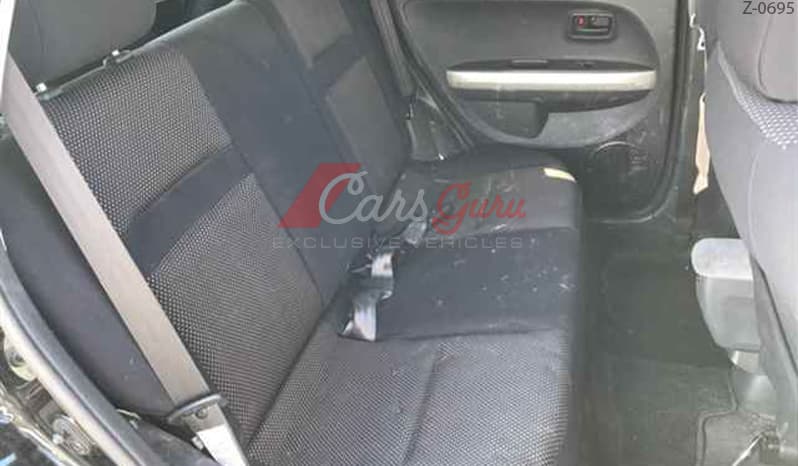 2004 Toyota IST image-5